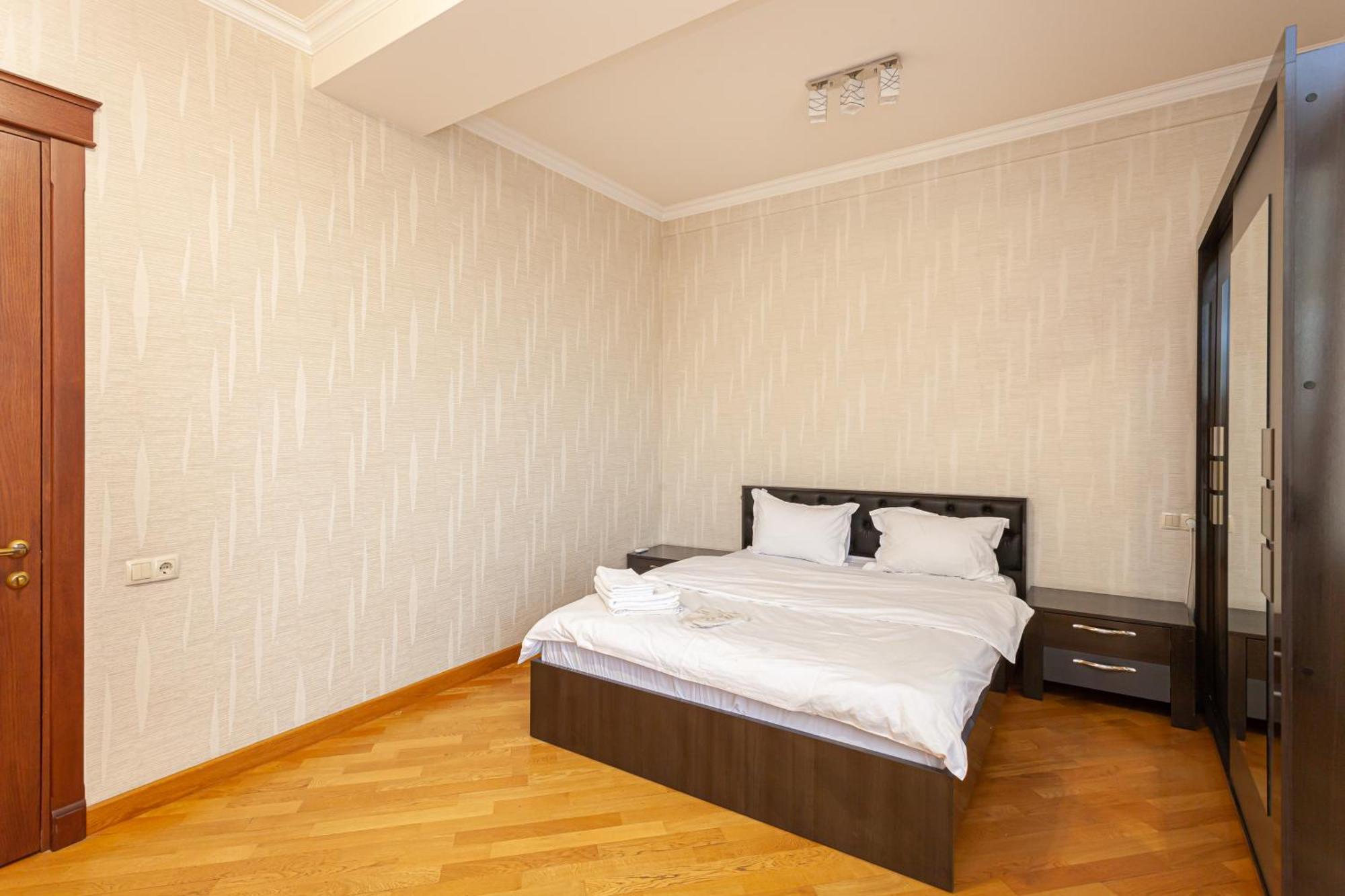 Stay Inn Apartments At Buzand 13 Street Ереван Екстериор снимка