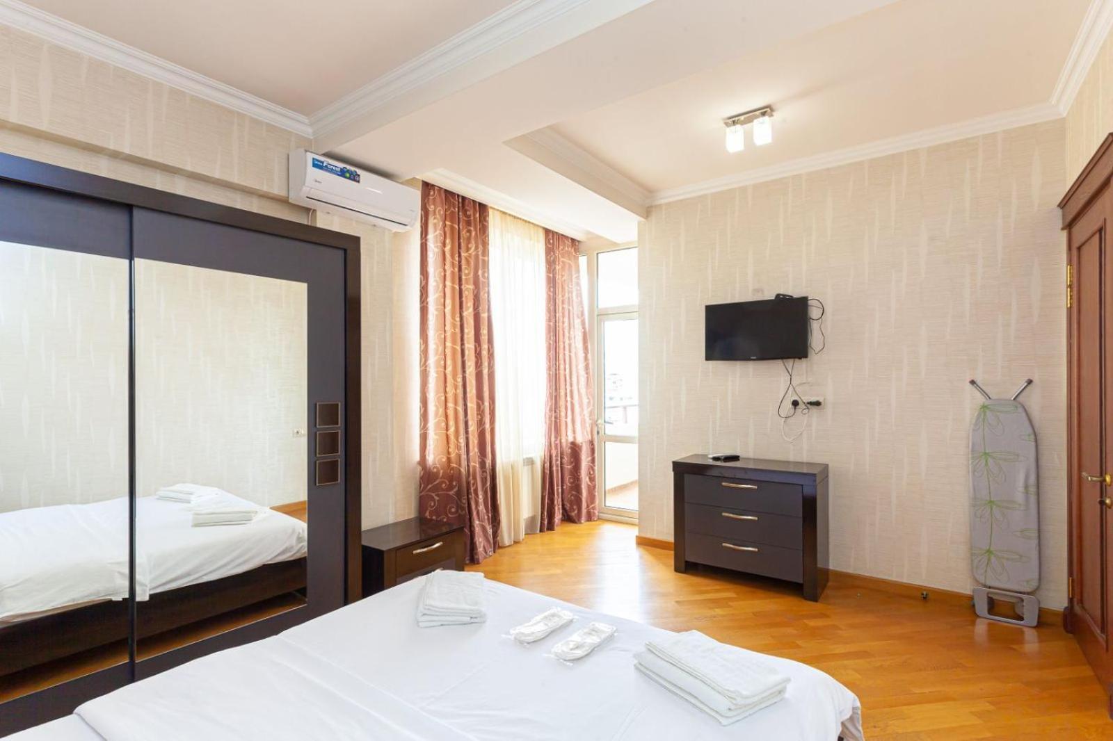 Stay Inn Apartments At Buzand 13 Street Ереван Екстериор снимка